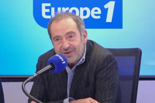 Patrick Timsit donne des nouvelles d’Isabelle Nanty victime d’un accident.