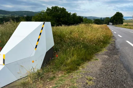 La mise en service de ces radars débutera à partir de 2026 pour un déploiement progressiste jusqu’en 2030.