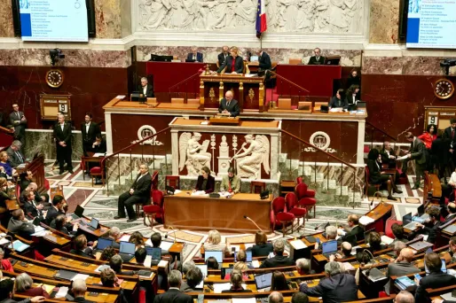 Budget : le gouvernement s'accroche avant l’épreuve décisive