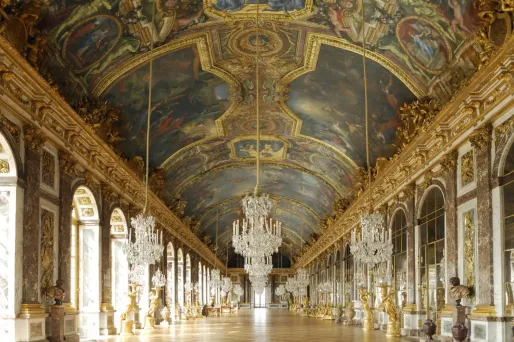 Versailles augmente ses tarifs pour les visiteurs extra européens