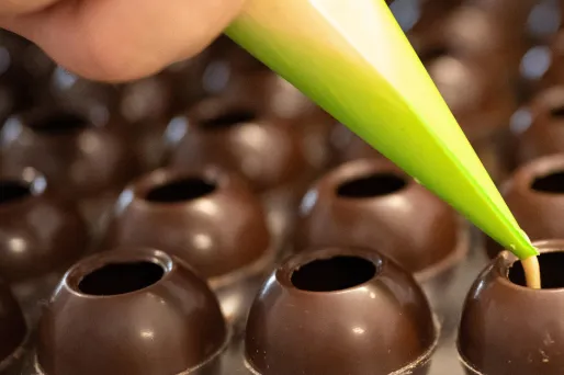 «Une certaine effervescence» : les fêtes de fin d’année, période cruciale pour les artisans chocolatiers