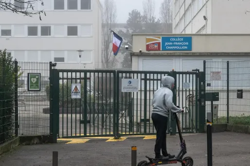 Incendie au collège Champollion à Dijon : Édouard Geffray et Laurent Nuñez se sont rendus sur place ce lundi