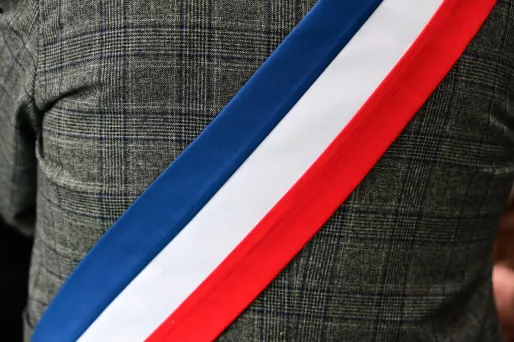 «Je le trouve courageux» : à Chessy, les habitants approuvent la démission du maire pour ne pas marier un OQTF