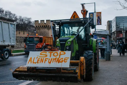 Maud Bregeon appelle à stopper les bocages : «Ça fait vraiment sourire» les agriculteurs, indique le reporter Charles Luylier