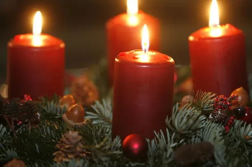 Crèche, calendrier, couronne… La symbolique de l’Avent