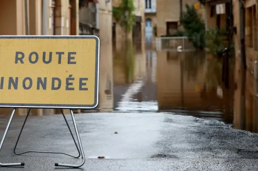 Pour le Var, Météo-France prévoit un début d'événement dimanche à 22H00.