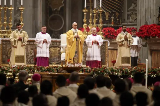 «On ressent une vraie communion, une fraternité, une humanité» : de Paris à Rome, les fidèles unis pour assister à la messe de Noël