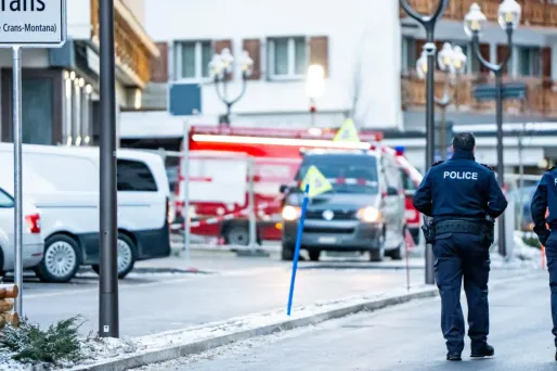 EN DIRECT - Suisse : «Plusieurs dizaines de personnes» présumées mortes après l'incendie dans un bar de Crans-Montana