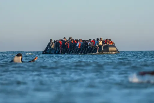 41.000 migrants ont tenté de rejoindre l’Angleterre depuis la France par la Manche en 2025, annonce le gouvernement britannique.