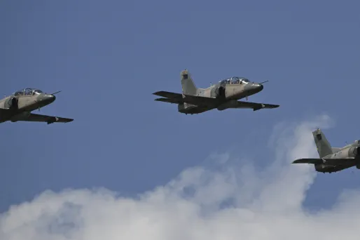 Le Venezuela dispose de 24 avions K8W, de conception chinoise.