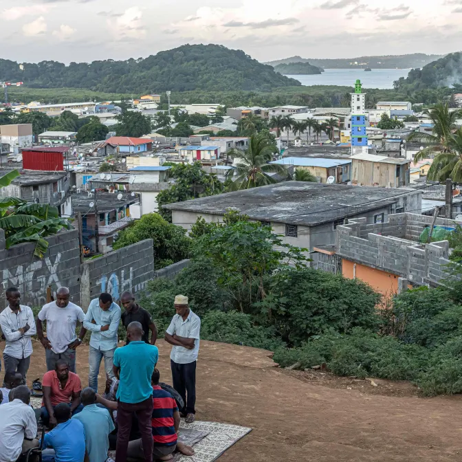 Nouvel hôpital, agrandissement de la piste de l'aéroport... À Mayotte, ces promesses qu'Emmanuel Macron n'a pas tenues