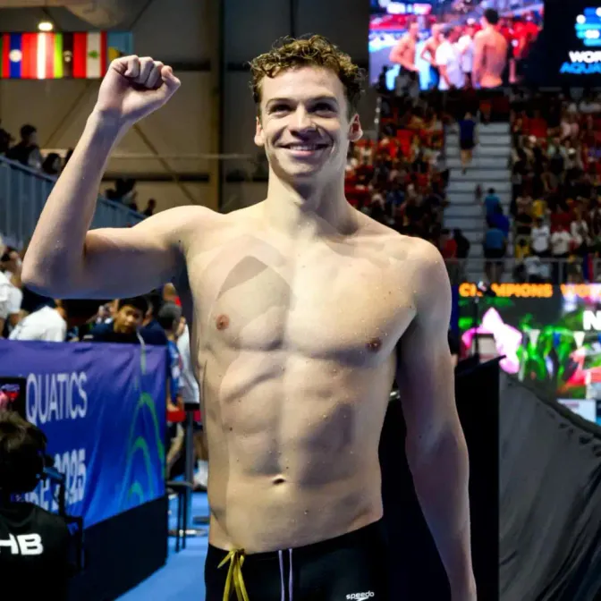 Championnats du monde de natation : Léon Marchand, roi de Singapour