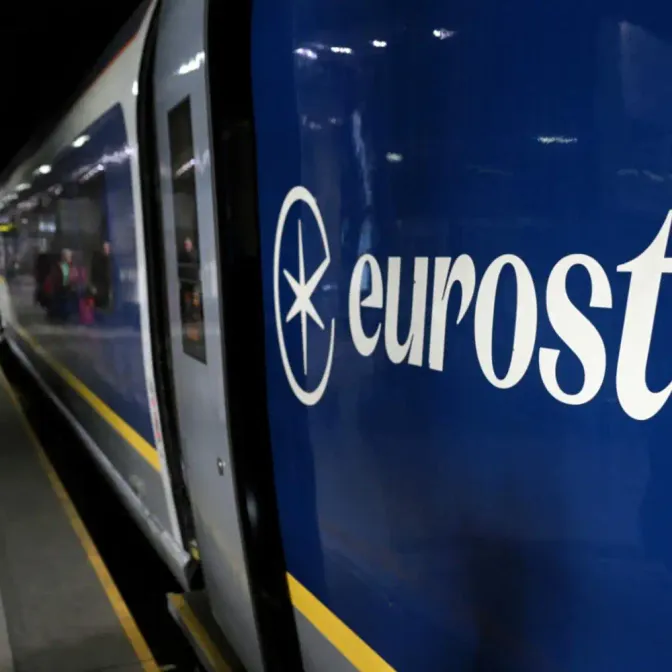 Au moins 16 trains Eurostar ont été supprimés lundi sur la ligne à grand vitesse (LGV) nord.