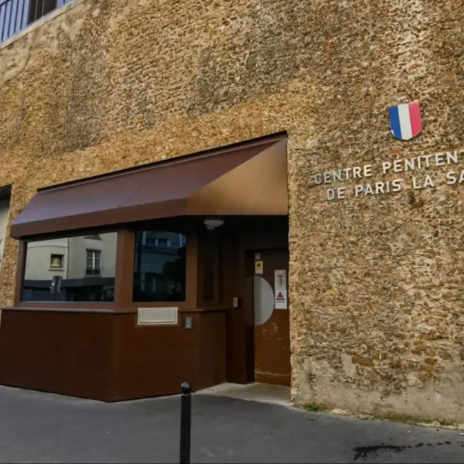 Incarcération de Nicolas Sarkozy : des menaces proférées à l'encontre de l'ancien chef de l'État à la prison de la Santé