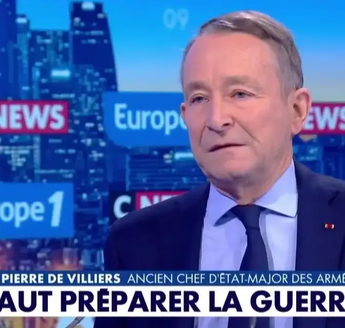 «Si on veut la paix durable, il faut préparer la guerre», insiste le Général Pierre de Villiers