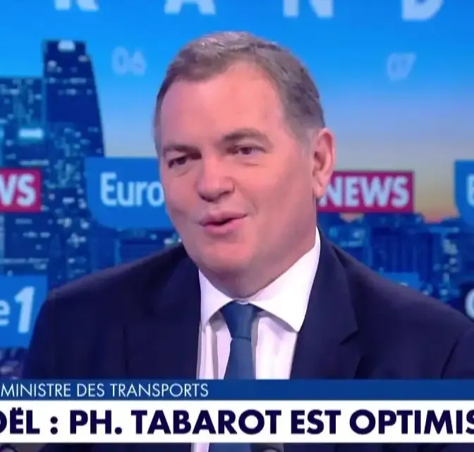 «Ça aurait un effet inverse sur ce mouvement populaire» : Philippe Tabarot appelle les agriculteurs à lever les blocages pour Noël