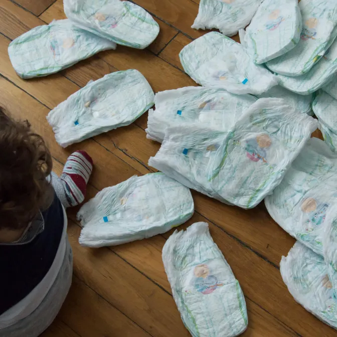 Face à la baisse de la natalité, les fabricants de couches condamnés à se tourner vers les adultes ?