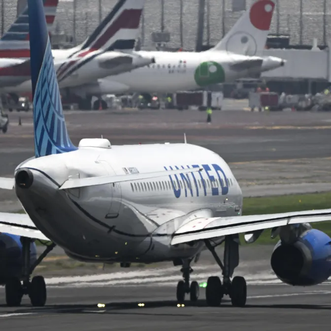 République démocratique du Congo : faute d'escaliers pour débarquer, des passagers contraint à sauter de leur avion