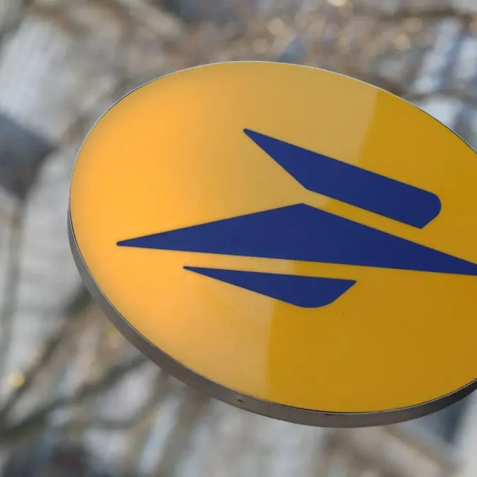 La Poste : la cyberattaque «a baissé en intensité» mais «se poursuit», la distribution des colis toujours perturbée
