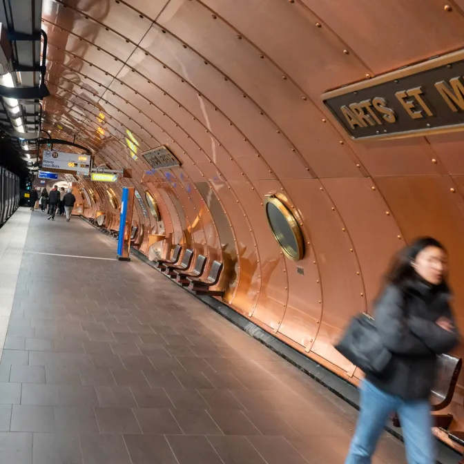 Agressions au couteau dans le métro parisien : la garde à vue du suspect levée pour raison psychiatrique