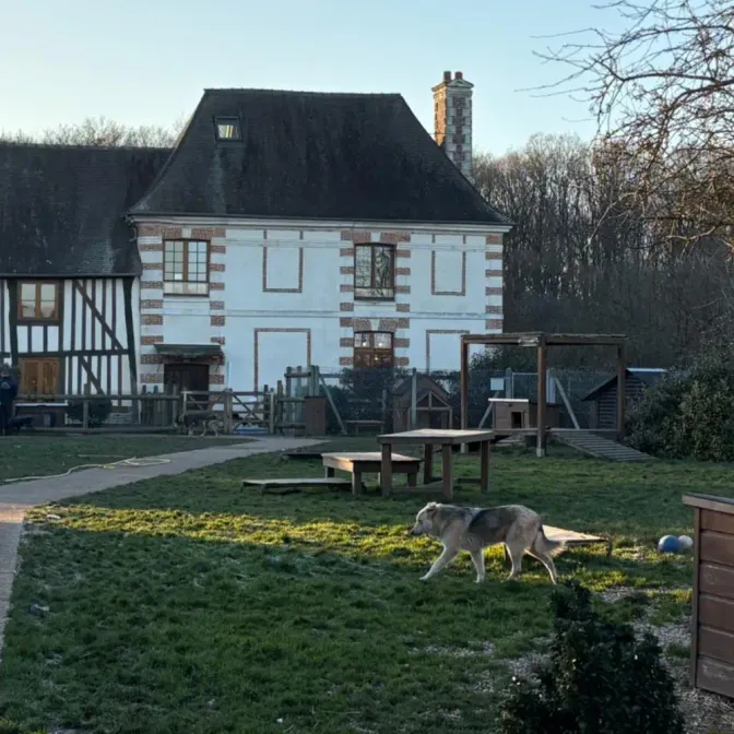 Le refuge de la Mare Auzou, dans la commune de Mesnil-en-Ouche (Eure).