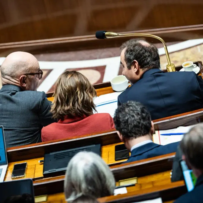 Budget : l’exécutif sous pression dès la rentrée, le recours au 49-3 dans la tête de certains ministres