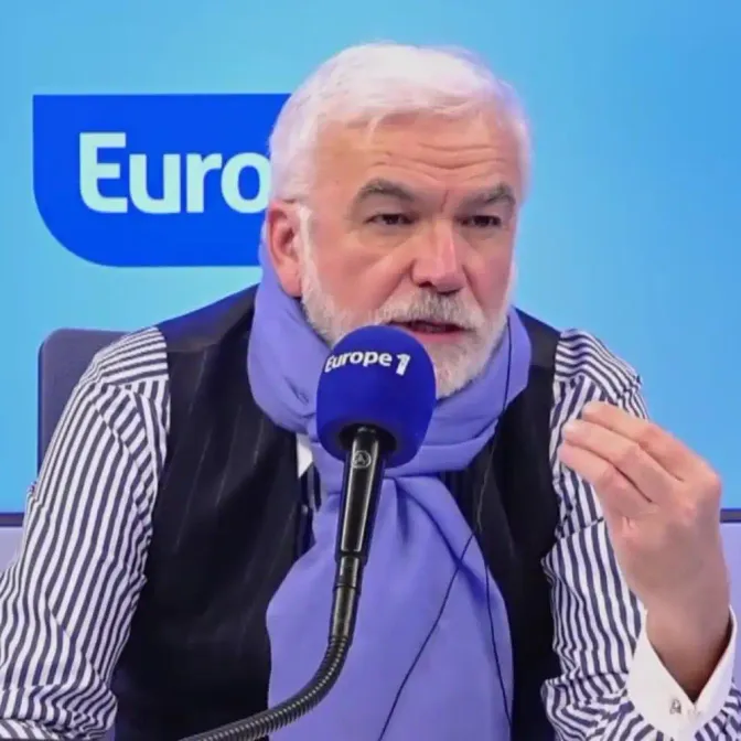 France Télévisions : «Le service public doit-il continuer à financer des jeux ?», s'interroge Pascal Praud