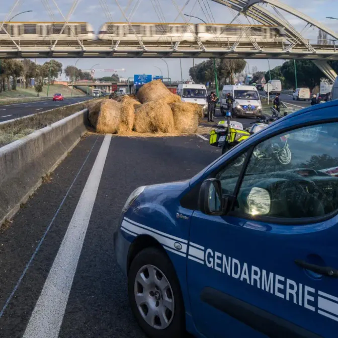 Agriculteurs en colère : manifestations et barrages à Toulouse avant le vote sur le Mercosur