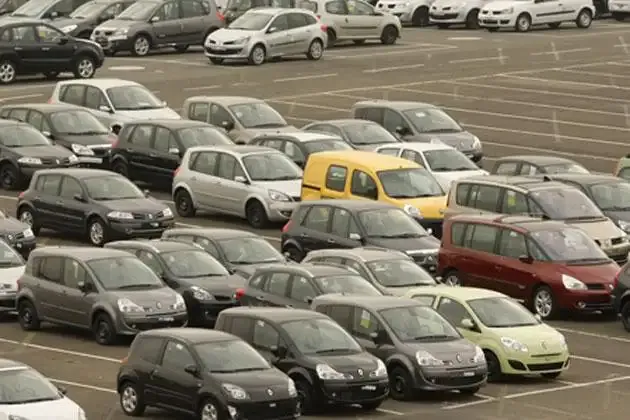 EXTRAIT - Salon de l'Automobile : face à l'inflation dans le secteur, les constructeurs peuvent-ils faire baisser les prix ?