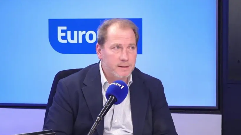 «Notre industrie militaire aujourd'hui n'est pas à même de produire sur le même modèle que les Russes» alerte Raphaël Stainville