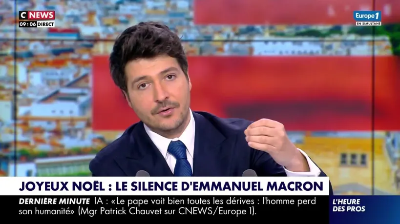 Edito Eliot Deval - Joyeux Noël : le silence d'Emmanuel Macron