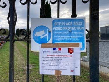 Toussaint : en Dordogne, le poison des vols dans les cimetières