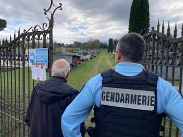 Toussaint : en Dordogne, le poison des vols dans les cimetières