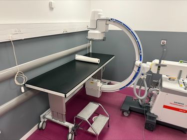 Le fluoroscope coûte entre 200.000 et 300.000 euros.