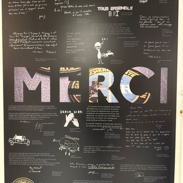 Au lendemain des attentats, de nombreux anonymes ont envoyé des lettres de soutien aux policiers de la BRI-PP.