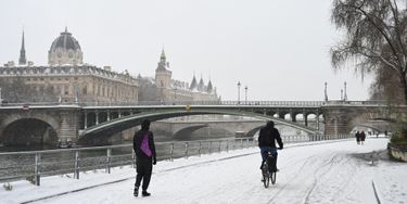 Neige à Paris