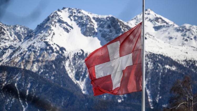Suisse : cinq personnes portées disparues et huit blessées dans l'incendie d'un immeuble d'habitation