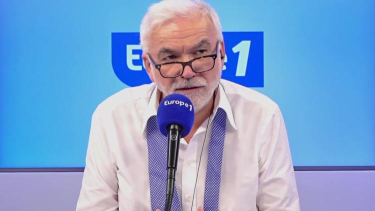Salut nazi dans un conseil municipal de Perpignan : «Le recrutement de la classe politique est de plus en plus faible», s'indigne Pascal Praud