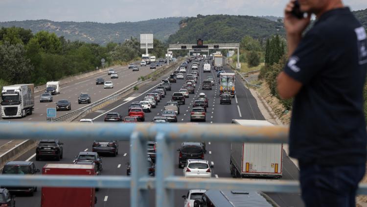 Chassé-croisé du 1er août : le PC sécurité de VINCI Autoroutes à Bourg-lès-Valence sur le qui-vive