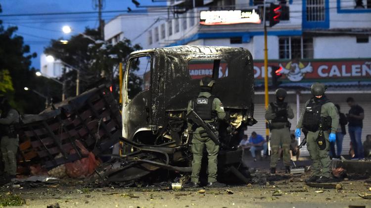 Colombie : au moins 11 blessés dans l'explosion d'un camion piégé, à six jours de l'investiture du président élu