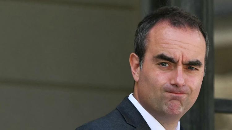 Incendies : «Nous n'avons strictement rien à cacher», assure Sébastien Lecornu en Gironde