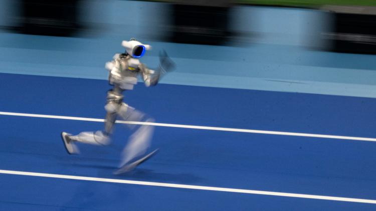 VIDÉOS - Chine : comment les robots humanoïdes se préparent à la 2e édition des World Humanoid Robot Games
